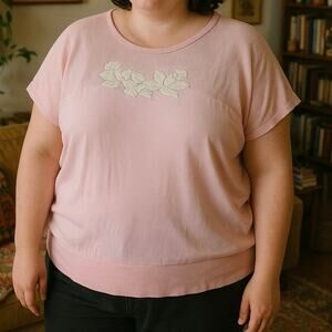 Vintage Pink Batwing Top with Floral Applique Embroidery XL